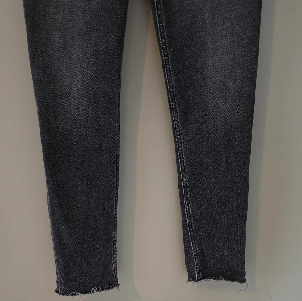 RE/DONE Black Raw Hem Button Fly Jeans Size 26 High Rise Cropped Designer Denim